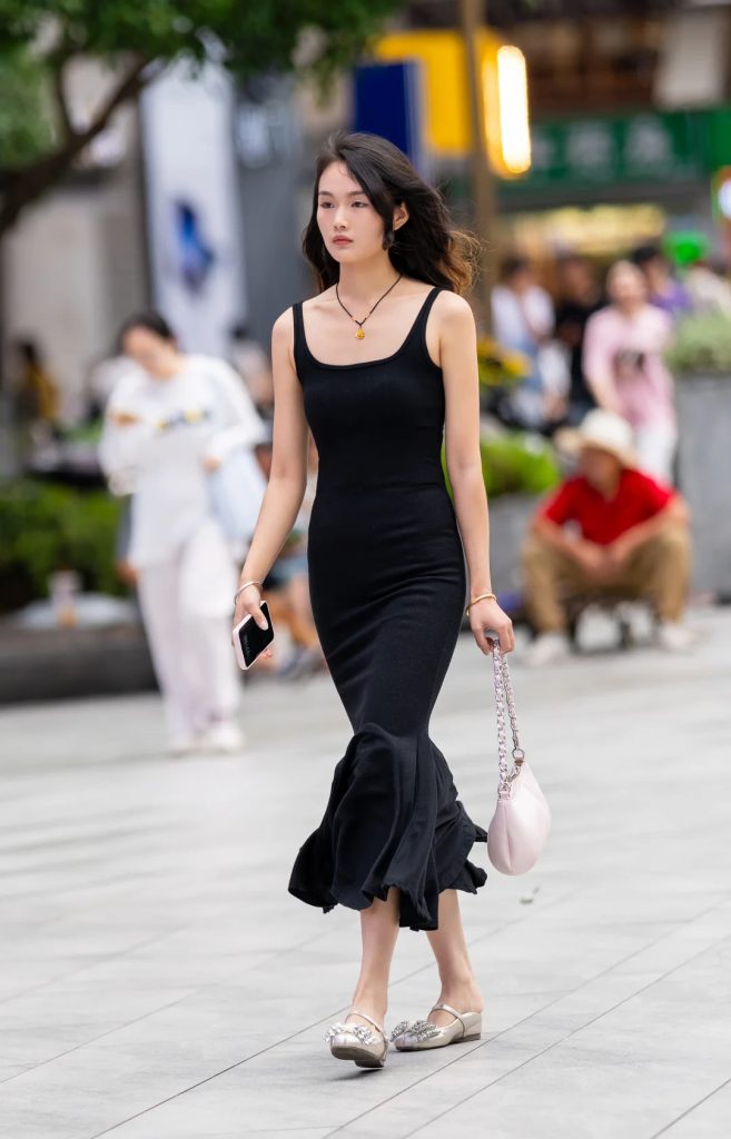 城市生活人物配图